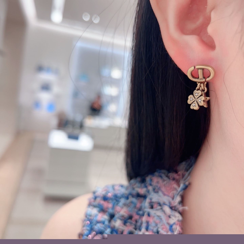 ch**an D*or earrings